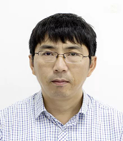 分会五主席：李峰